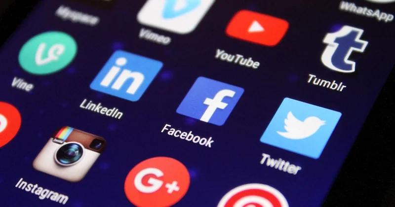 L'earned media : quand les autres parlent de vous (et que vous n'avez pas payé)